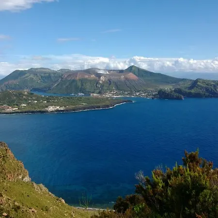A Pochi Passi Dal Mare Apartment *